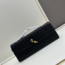 Bottega Veneta Clutch Bags